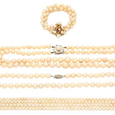 Lot 106 - Group of Assorted Pearl Jewelry