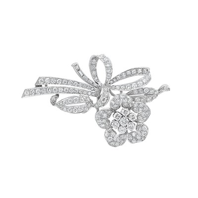 Lot 198 - Diamond Flower Brooch