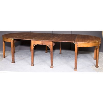 Lot 149 - George III Style Mahogany Drop-Leaf Dining...