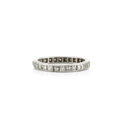 Lot 79 - Platinum and Diamond Guard Ring