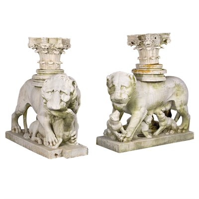 Lot 581 - Pair of English Marble Lions 19th Century...