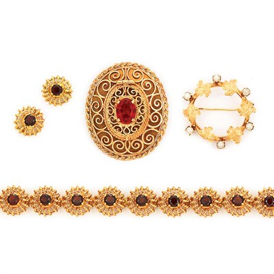 Lot 146 - Group of Assorted Gold Jewelry