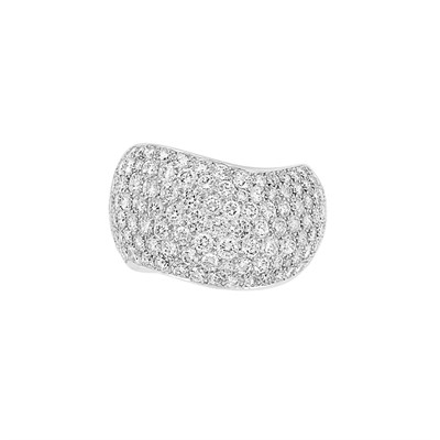 Lot 362 - White Gold and Diamond Ring, Cartier