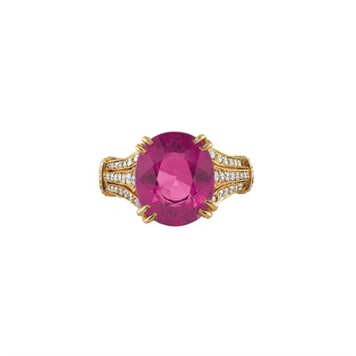 Lot 149 - Gold, Pink Tourmaline and Diamond Ring