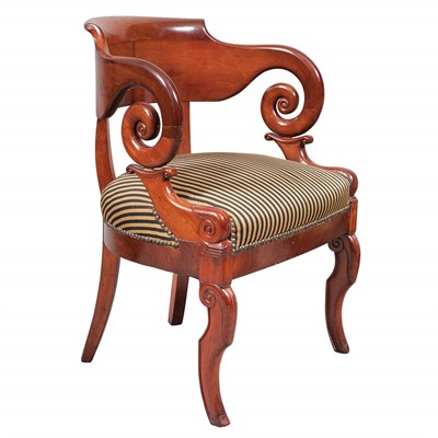 Lot 435 - Restauration Mahogany Fauteuil de Bureau Circa...