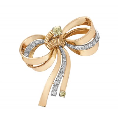 Lot 140 - Gold, Platinum and Diamond Bow Clip-Brooch