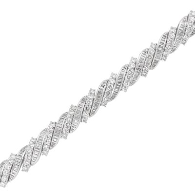 Lot 112 - Platinum and Diamond Bracelet