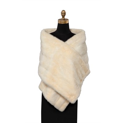 Lot 1158 - Ivory Mink Rectangular Stole With ivory silk...