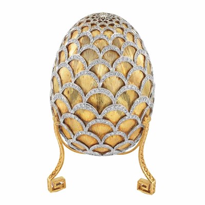 Lot 319 - Two-Color Gold, Diamond and Enamel Egg Desk Objet