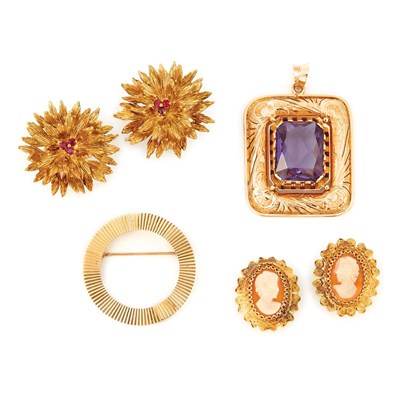 Lot 877 - Group of Gold and Metal Jewelry