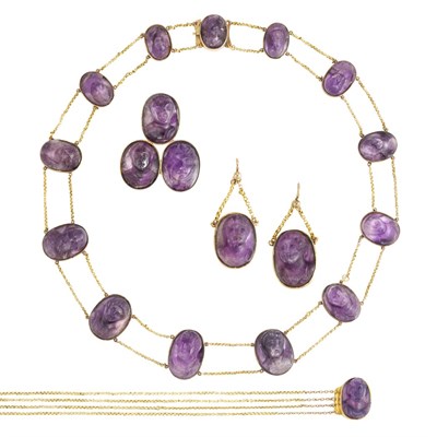 Lot 294 - Suite of Georgian Gold and Carved Amethyst Jewelry