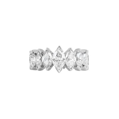Lot 180 - Platinum and Diamond Band Ring