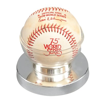 Lot 1127 - Baseball inscribed to Elaine Kaufman from...