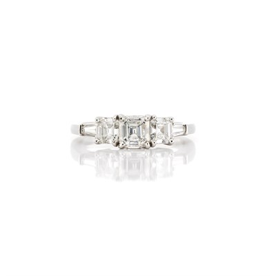 Lot 300 - Platinum and Diamond Ring