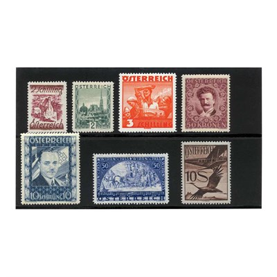 Lot 1002 - Austria, Postage Stamps 1914 to 1937 Complete...