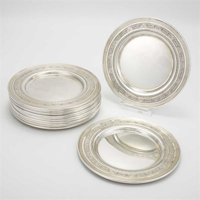 Lot 210 - Set of Twelve American Sterling Silver Bread...