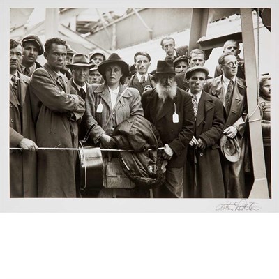 Lot 66 - ROTHSTEIN, ARTHUR Group of six images, gelatin...