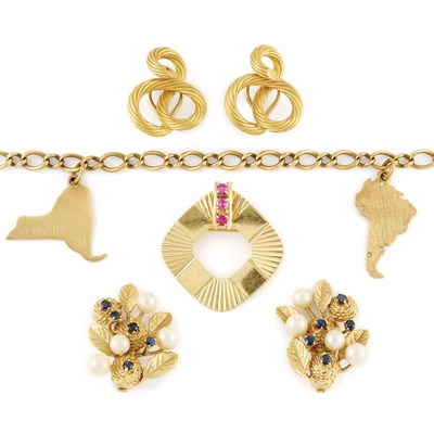 Lot 837 - Group of Gold Jewelry