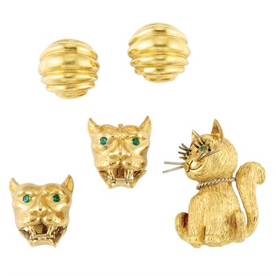 Lot 390 - Two Pairs of Gold Earclips and Pin