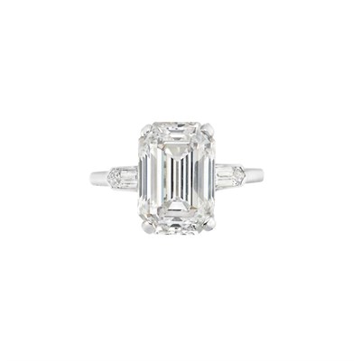 Lot 512 - Platinum and Very Light Pink Diamond and Diamond Ring, Cartier