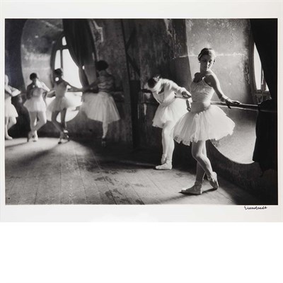 Lot 12 - EISENSTAEDT, ALFRED (1898-1995) Corps de...