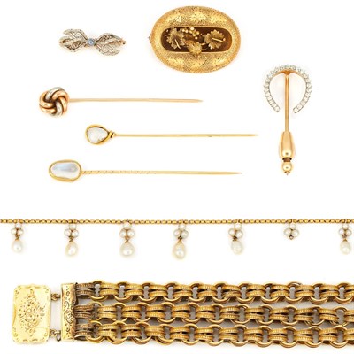 Lot 242 - Group of Antique Gold Jewelry