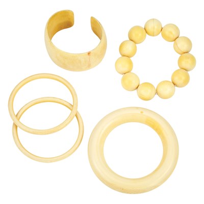 Lot 947 - Group of Ivory Jewelry