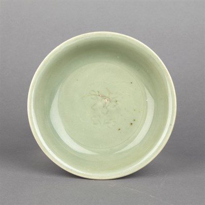 Lot 396 - Chinese Longquan Celadon Dish 17th Century The...