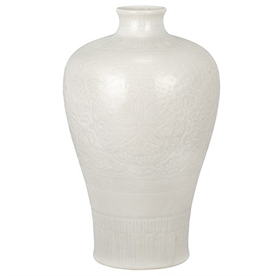 Lot 282 - Chinese White Glazed Porcelain Vase 18th...
