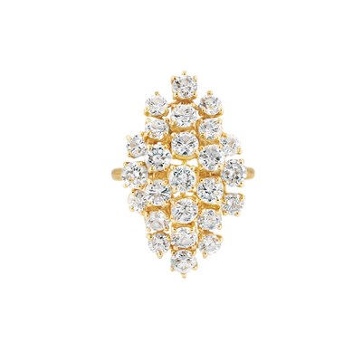 Lot 12 - Gold and Diamond Cluster Ring