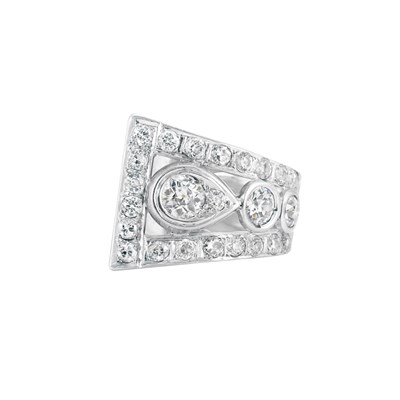 Lot 224 - White Gold and Diamond Buckle Ring