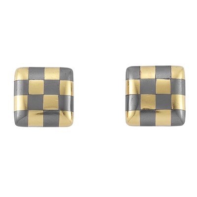Lot 20 - Pair of Gold and Hematite Earclips, Angela Cummings