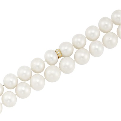 Lot 122 - Long Freshwater Pearl Necklace with Gold and Diamond Rondel