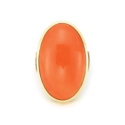 Lot 196 - Gold and Coral Ring