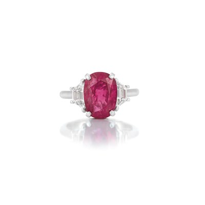 Lot 395 - Platinum, Ruby and Diamond Ring