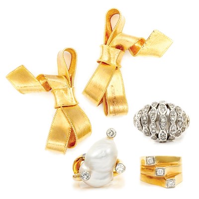 Lot 501 - Group of Gold, Diamond and Baroque Cultured Pearl Jewelry