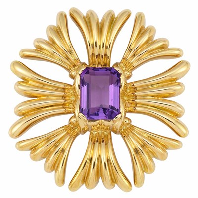Lot 206 - Gold and Amethyst Clip-Brooch