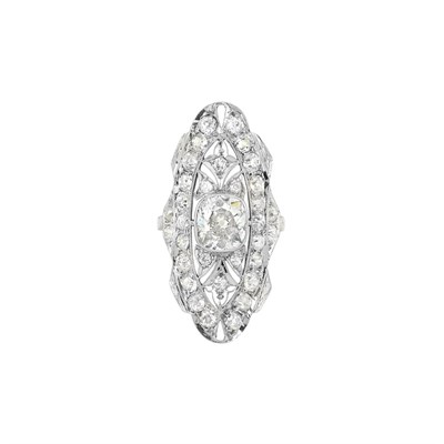 Lot 69 - Diamond Ring