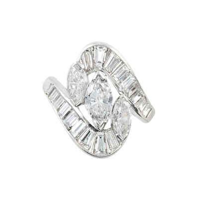 Lot 712 - Platinum and Diamond Ring