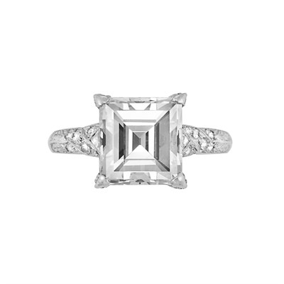 Lot 488 - Platinum and Diamond Ring