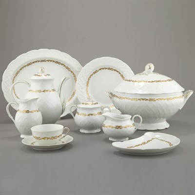 Lot 213 - Limoges Gilt Decorated Porcelain Dinner...