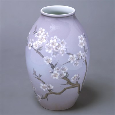 Lot 1599 - Bing & Grondahl Prunus Decorated Porcelain...