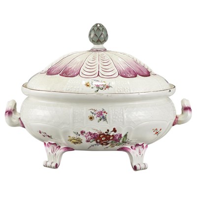 Lot 332 - German Porcelain Tureen Hochst, second half of...