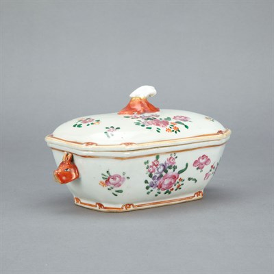 Lot 1513 - Chinese Famille Rose Porcelain Small Tureen...