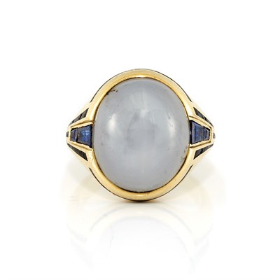 Lot 731 - Gold, Gray Star Sapphire and Sapphire Ring