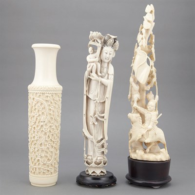 Lot 628 - Group of Four Chinese Ivory Articles 19th/20th...