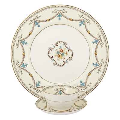 Lot 90 - Paragon Porcelain Dinner Service In the...