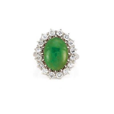 Lot 756 - White Gold, Jade and Diamond Ring