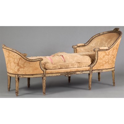 Lot 170 - Louis XVI Style Chaise Length 6 feet 10 inches.
