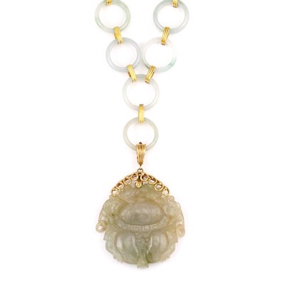 Lot 930 - Long Jade and Gold Chain Necklace with Carved Jade Pendant